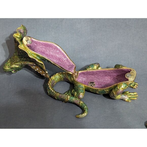 Frill Neck Lizard Jeweled Trinket Box W/ Austrian Crystals & Matching Necklace - Picture 3 of 5